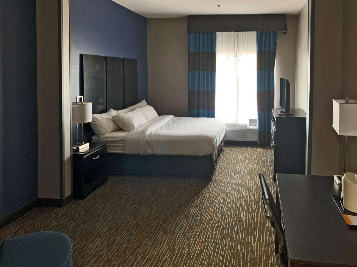Comfort Inn & Suites Columbus North Extérieur photo