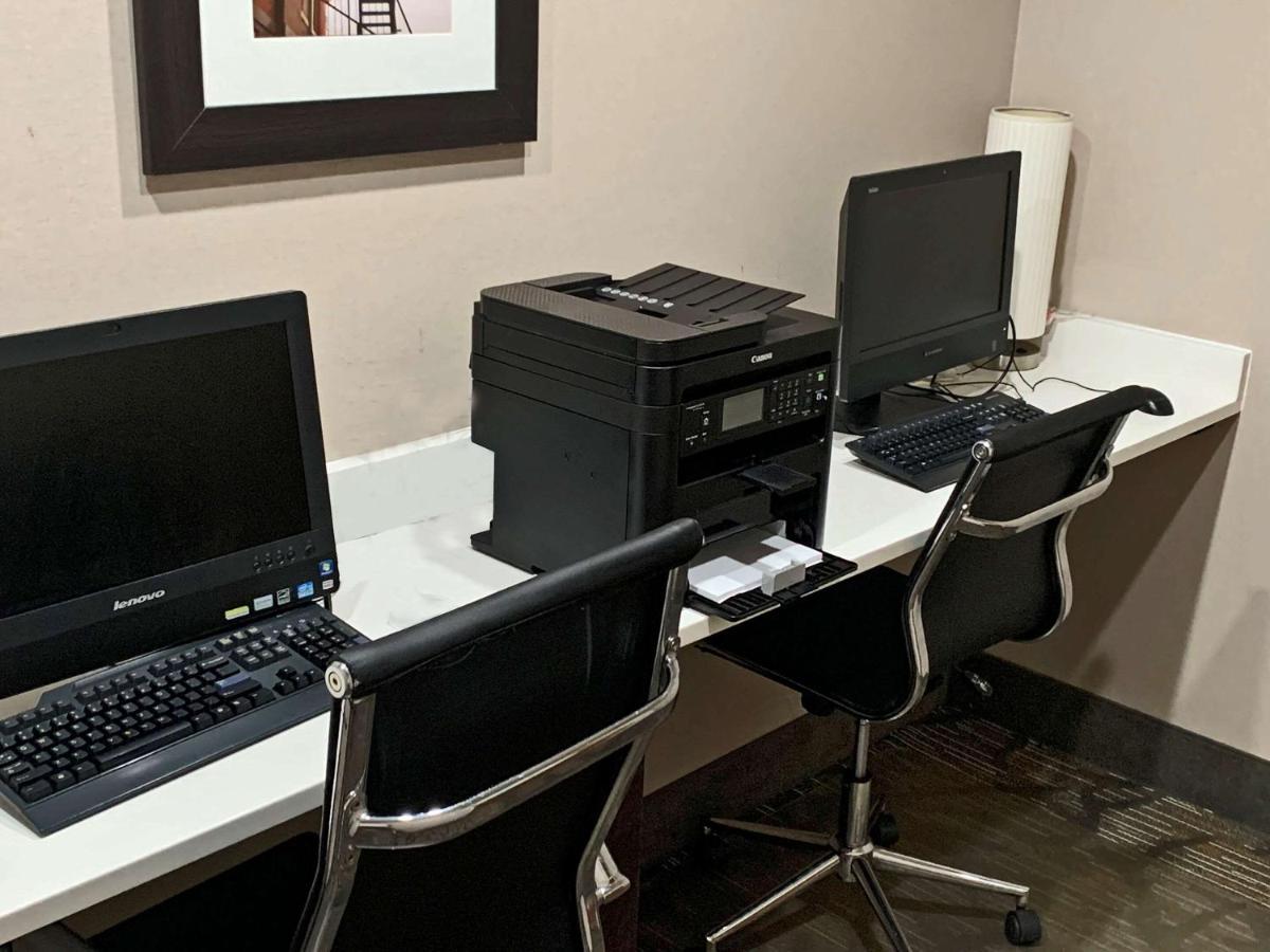 Comfort Inn & Suites Columbus North Extérieur photo