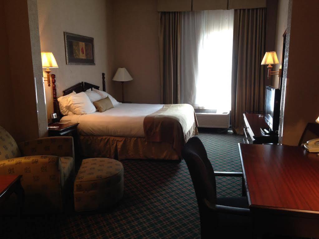 Comfort Inn & Suites Columbus North Extérieur photo